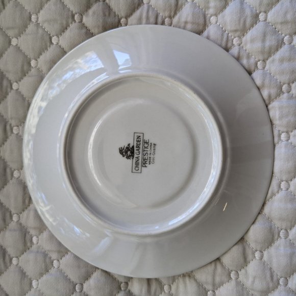 Vintage Mismatched Tea Set for the Next Tea Party - 3 pieces - small flaws - Picture 7 of 11